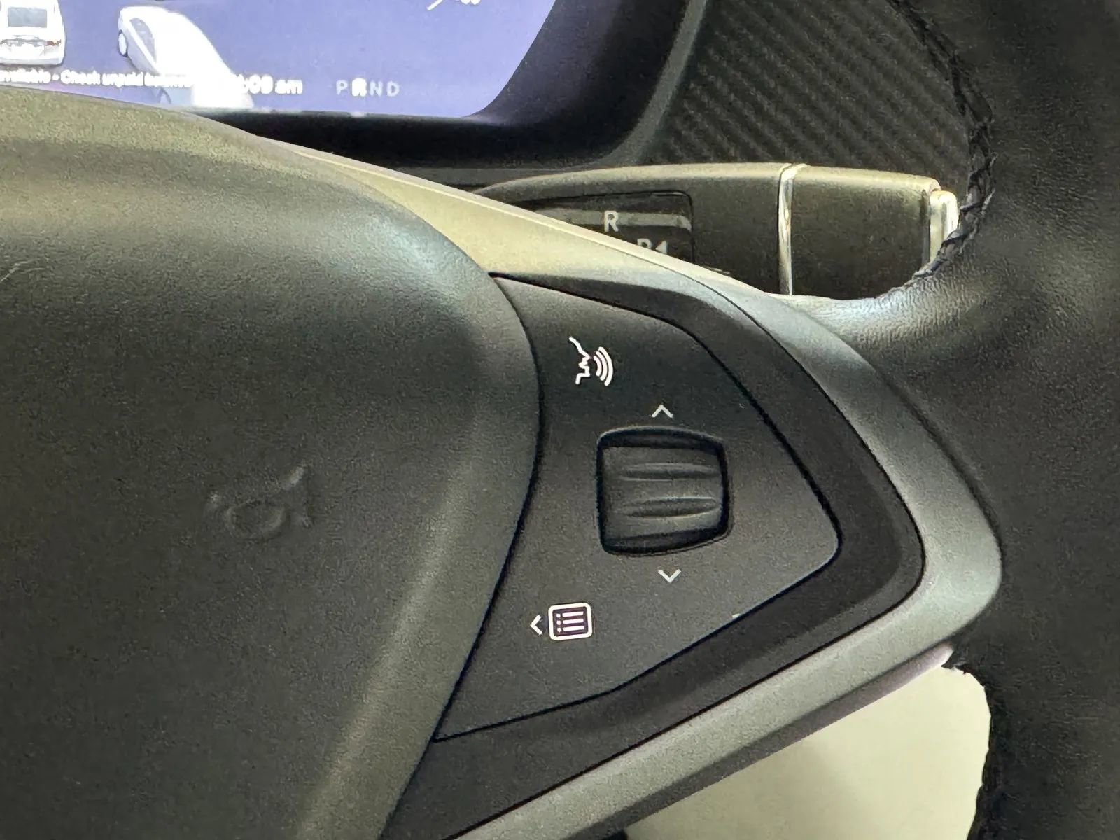 Used 2018 Tesla Model X 75D image 18