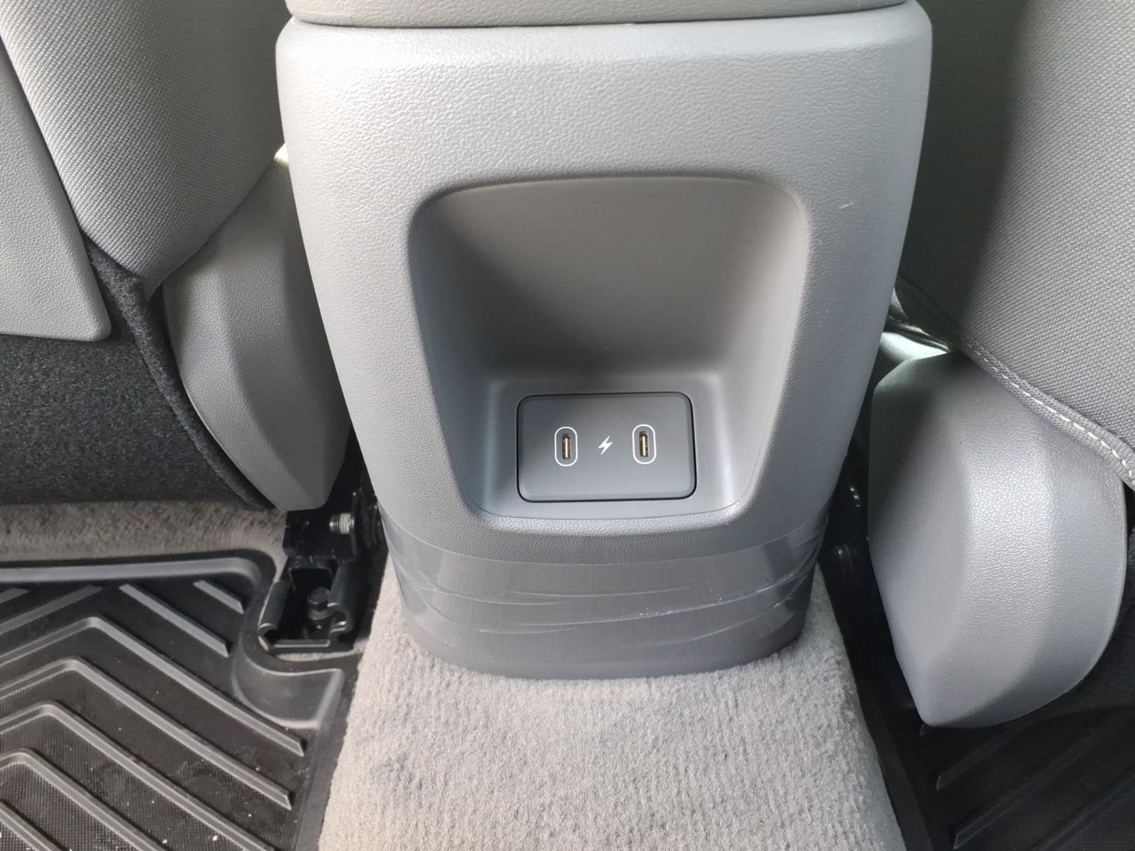 Used 2024 Hyundai Elantra SEL w/ Convenience Package FWD image 12