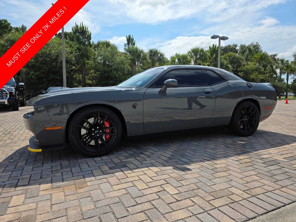 Used 2023 Dodge Challenger SRT Hellcat RWD image 5