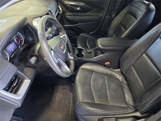 Used 2022 GMC Terrain SLE w/ Elevation Edition image 15
