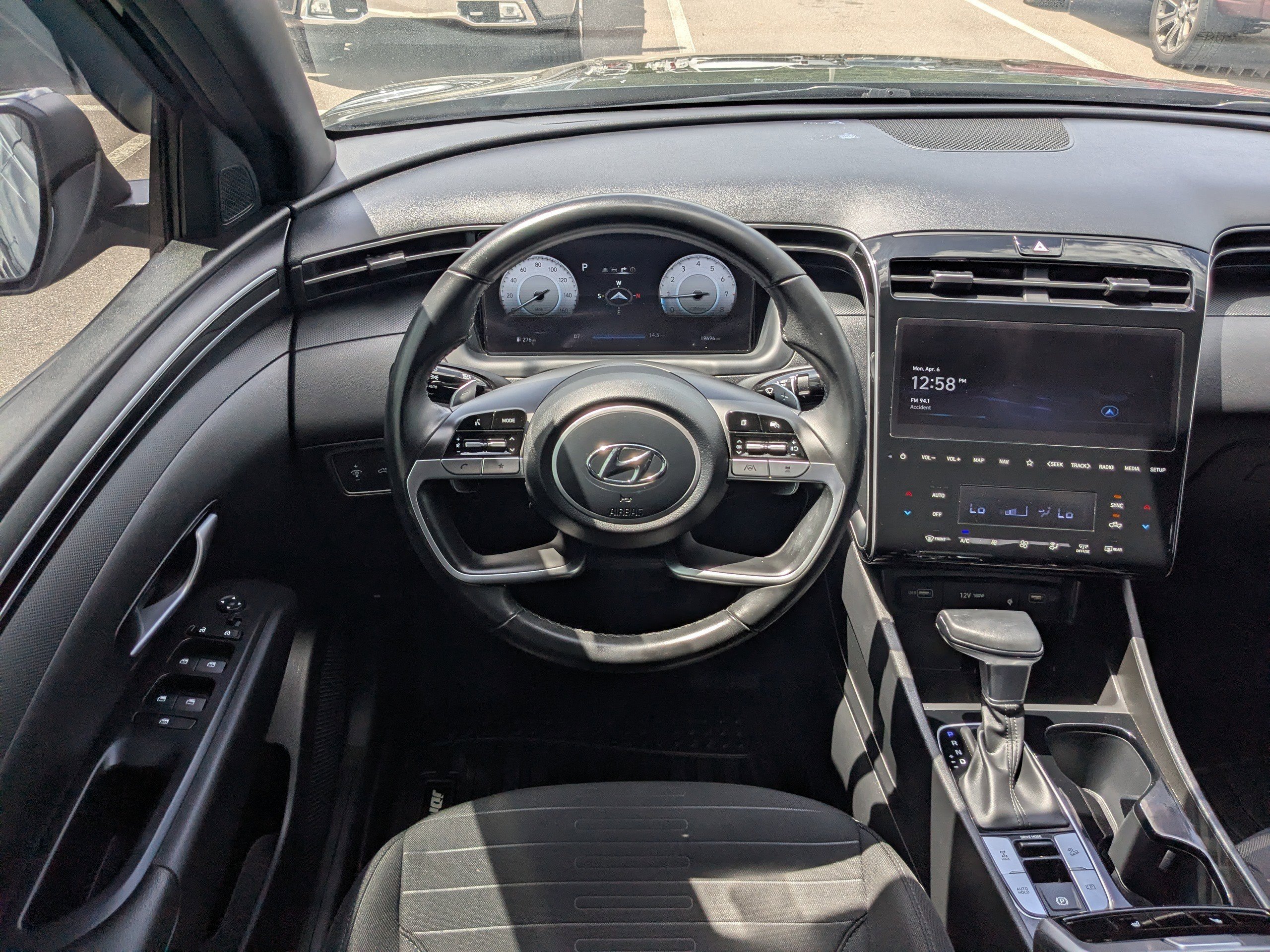 Used 2023 Hyundai Santa Cruz SEL Premium w/ Launch Package AWD/4WD image 15