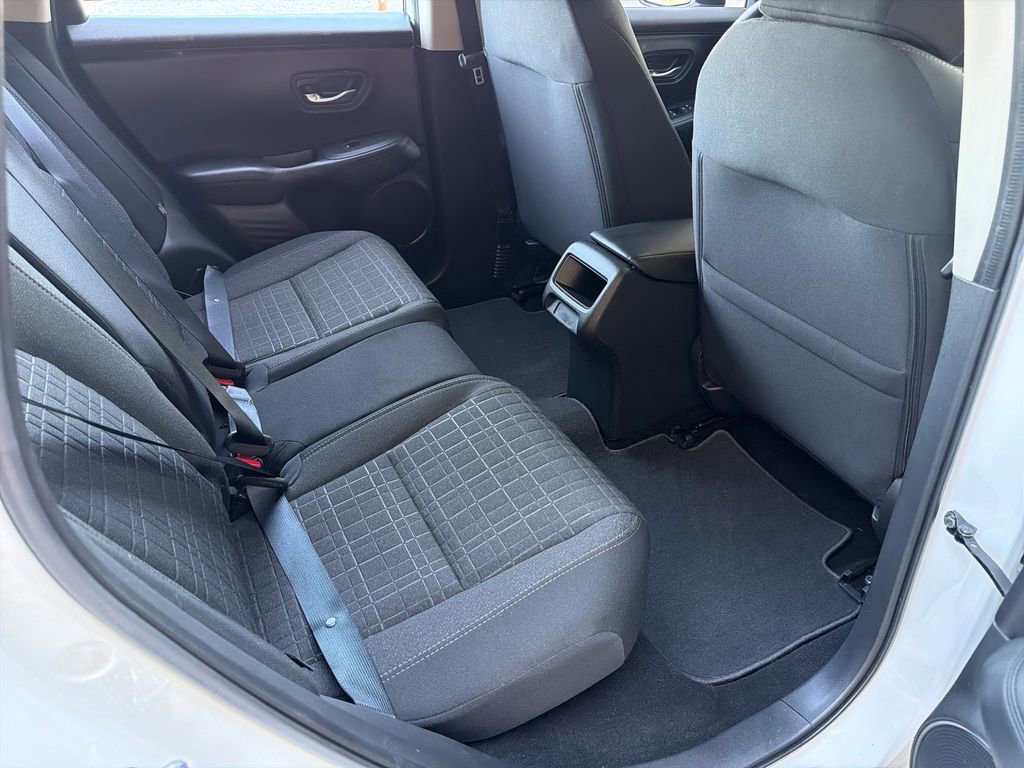 Used 2025 Honda HR-V LX image 30