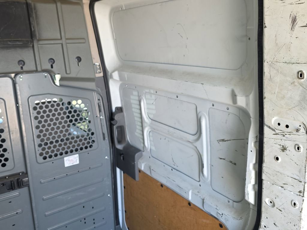 Used 2018 Nissan NV 2500 S RWD image 23