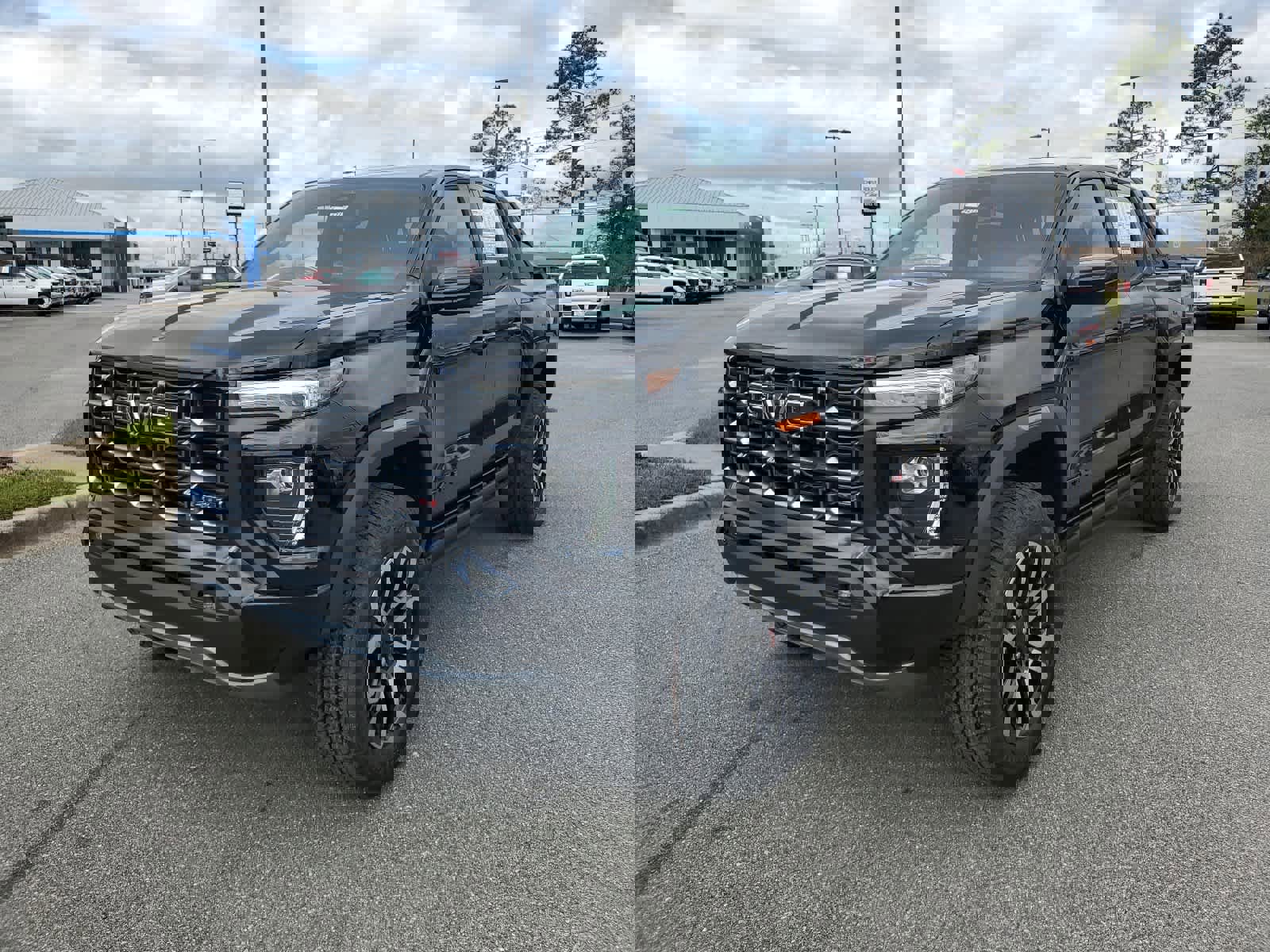 New 2025 GMC Canyon AT4 w/ Nightfall Edition