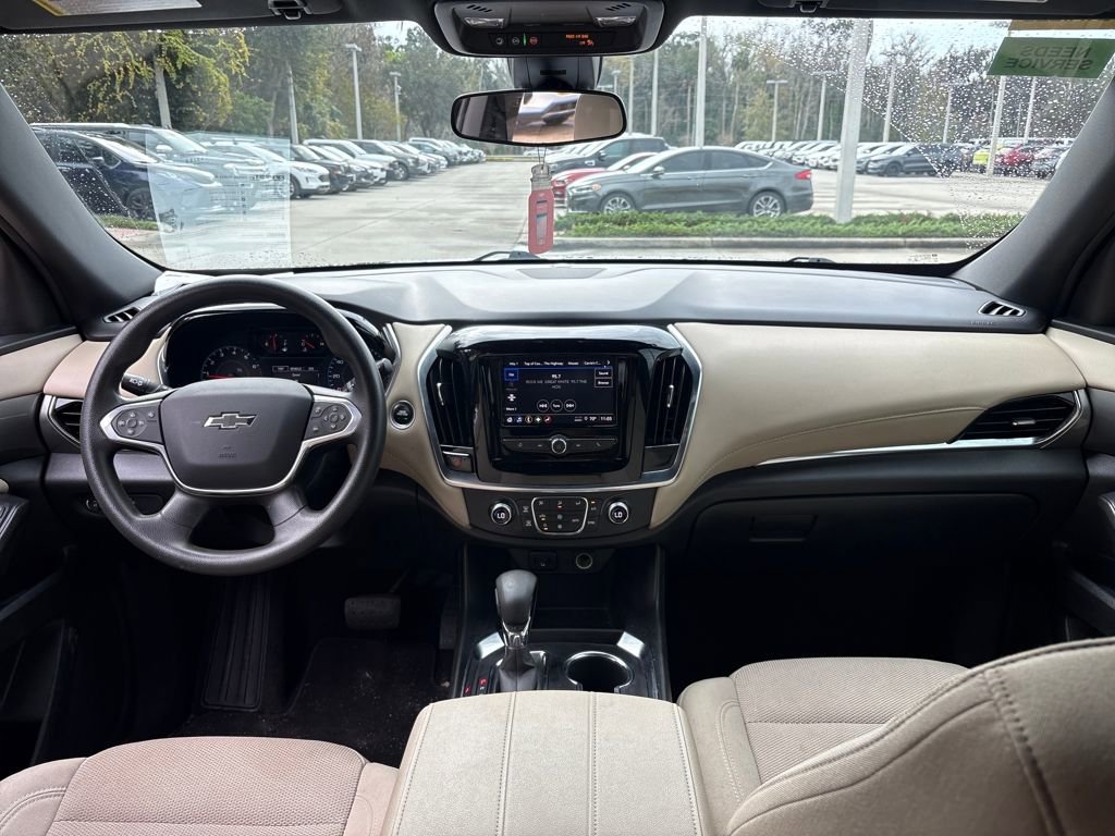 Used 2022 Chevrolet Traverse LS w/ Midnight/Sport Edition image 7