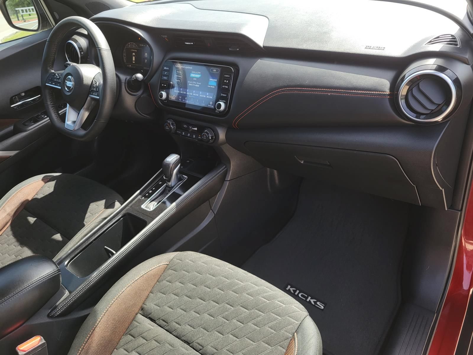Used 2021 Nissan Kicks SR FWD image 12