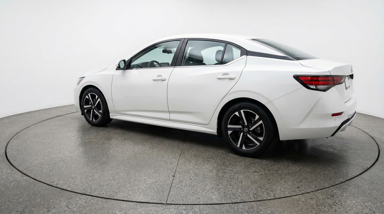 Used 2025 Nissan Sentra SV FWD image 6