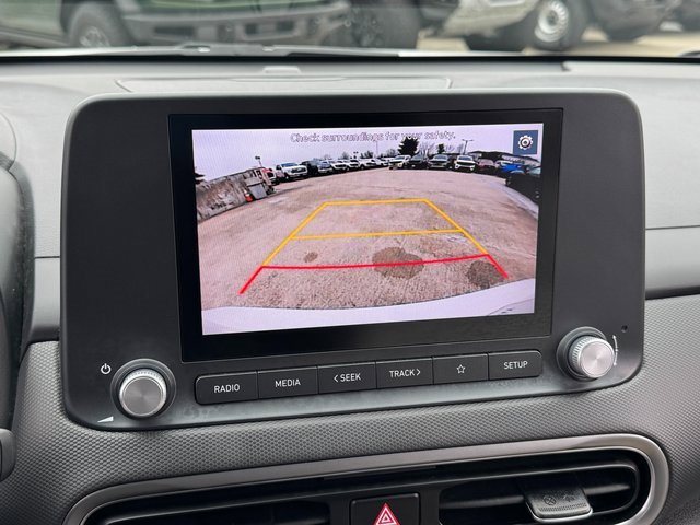 Used 2023 Hyundai Kona SE w/ Cargo Package image 25