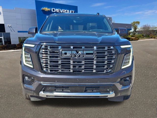 Used 2025 GMC Yukon Denali Ultimate AWD/4WD image 23