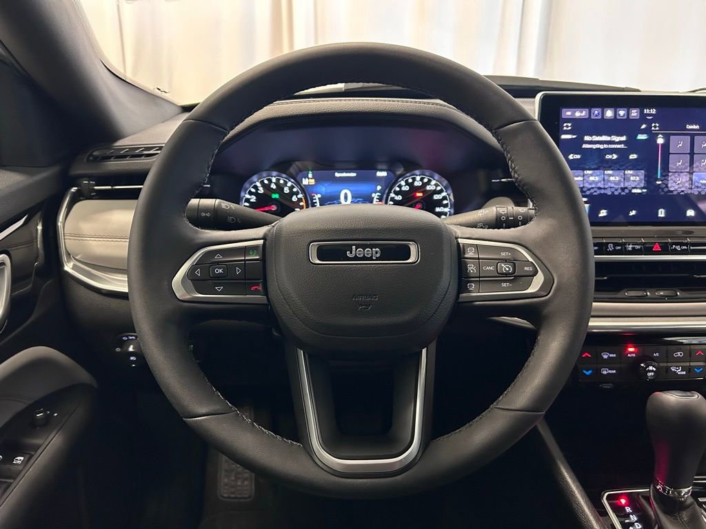 Used 2024 Jeep Compass Limited AWD/4WD image 9