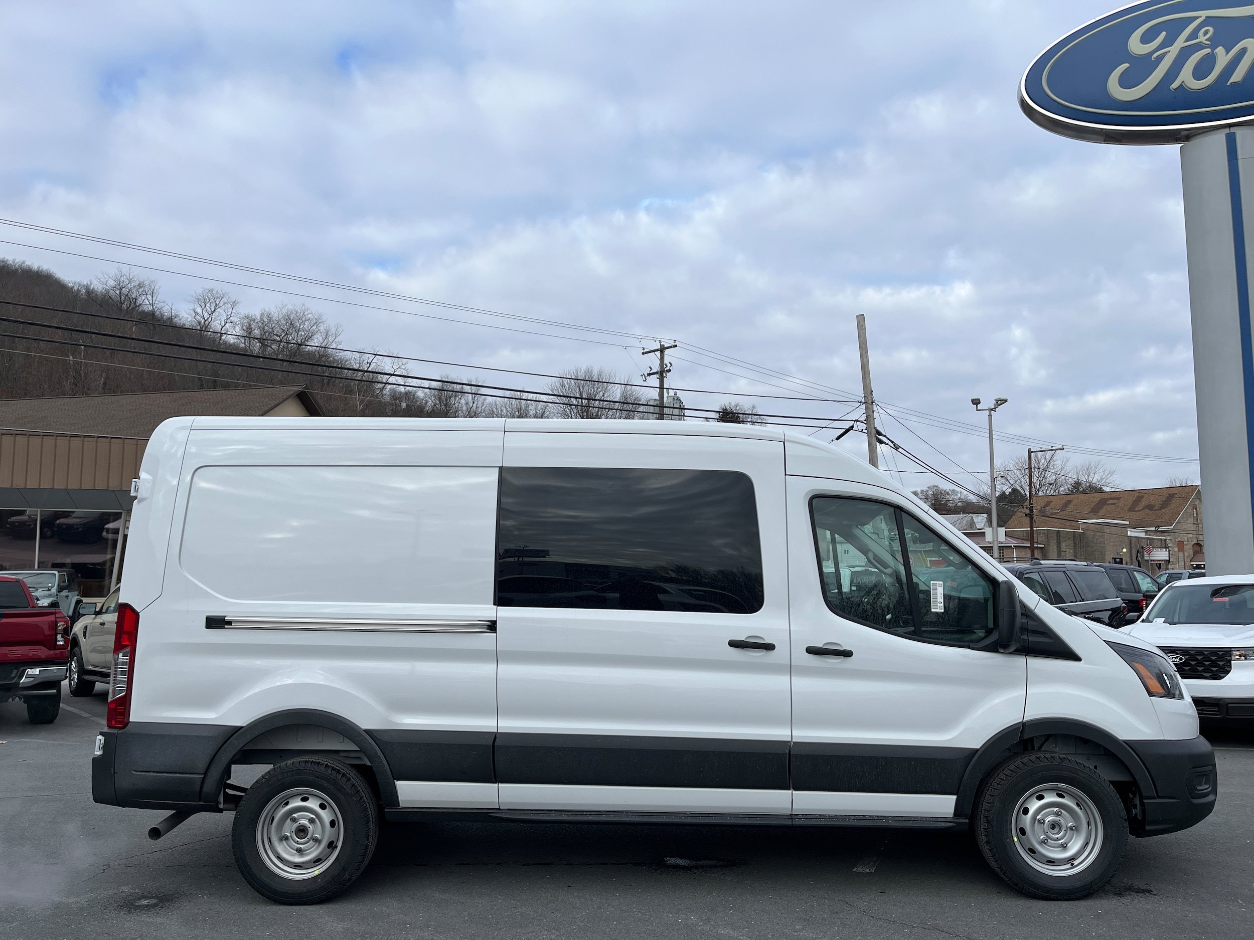 New 2026 Ford Transit 250 148 Medium Roof RWD image 3