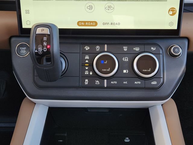 Used 2026 Land Rover Defender 110 S image 14