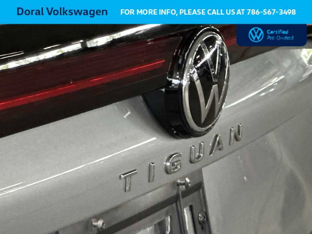 Used 2025 Volkswagen Tiguan S w/ 18" Wheel Package FWD image 10