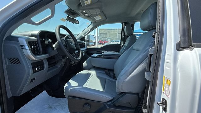 New 2026 Ford F250 XL w/ XL Chrome Package RWD image 17