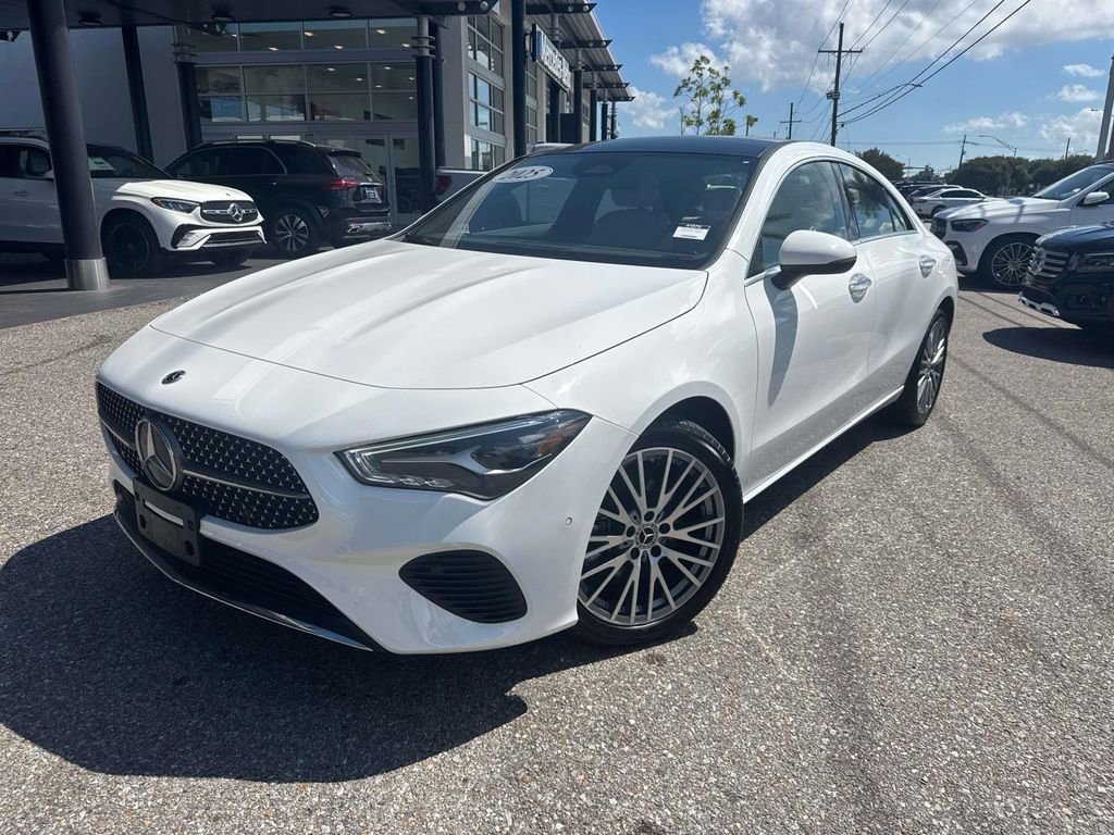 Used 2025 Mercedes-Benz CLA 250 4MATIC image 3