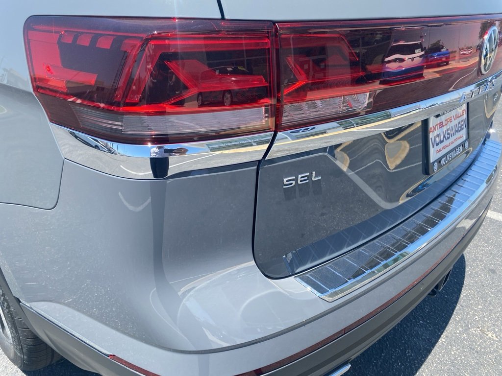 New 2025 Volkswagen Atlas SEL image 11