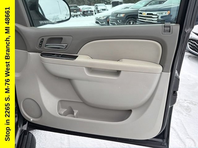 Used 2013 Chevrolet Avalanche LT AWD/4WD image 34