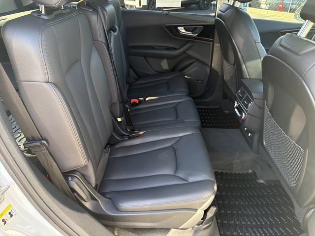 Used 2018 Audi Q7 3.0T Prestige w/ Prestige Package AWD/4WD image 17