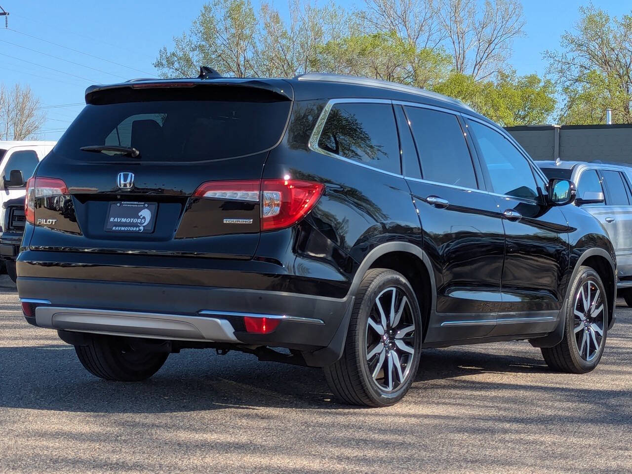 Used 2022 Honda Pilot Touring image 9