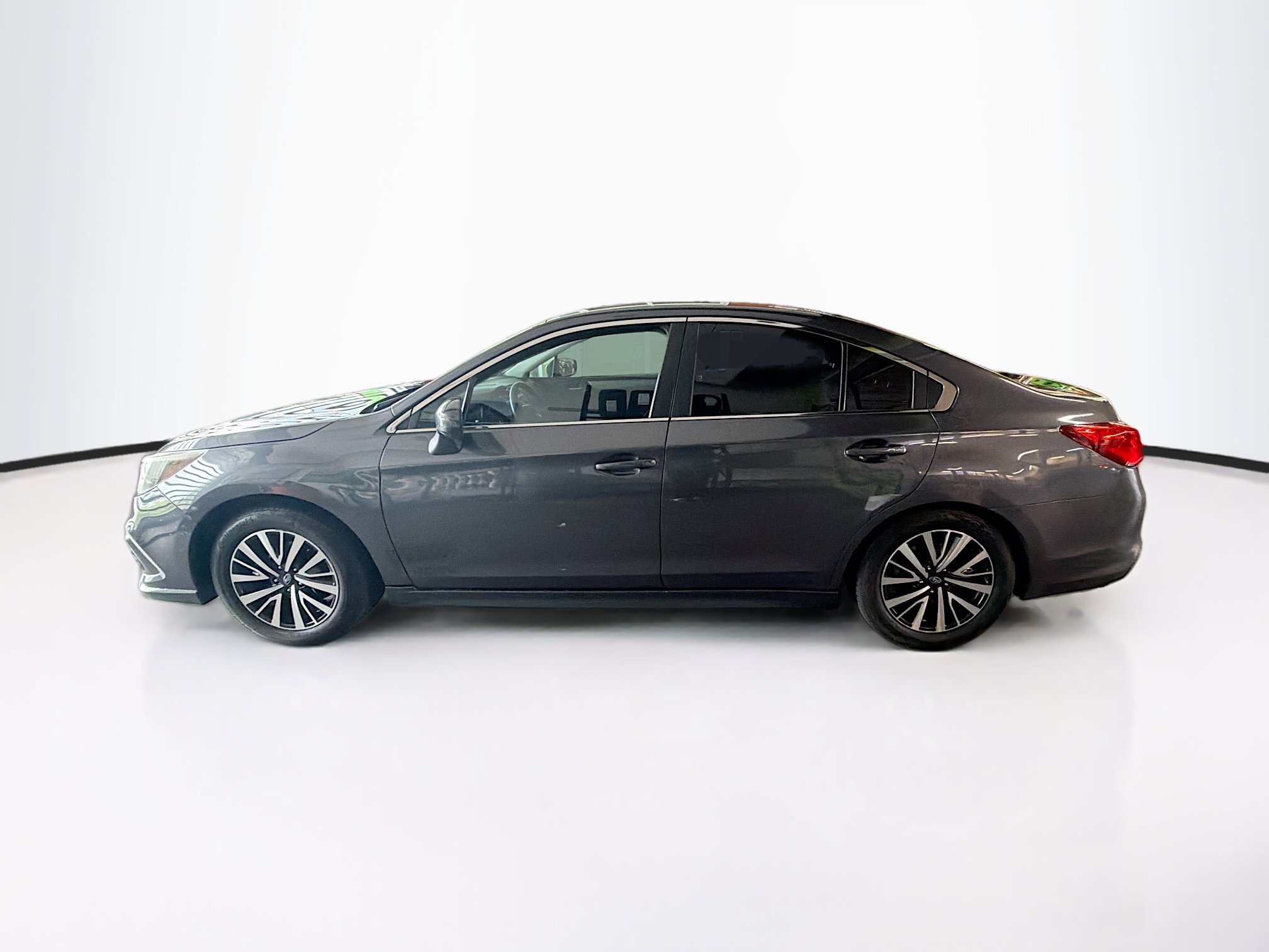 Used 2018 Subaru Legacy 2.5i Premium AWD/4WD image 4
