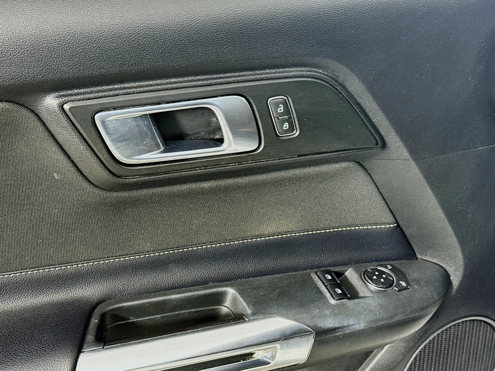 Used 2020 Ford Mustang EcoBoost w/ Black Accent Package image 24