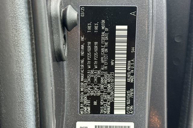 Used 2025 Toyota Sienna XLE image 38