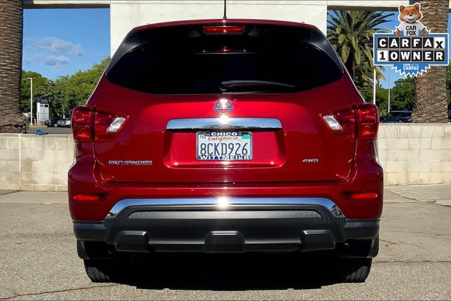 Used 2018 Nissan Pathfinder S image 4