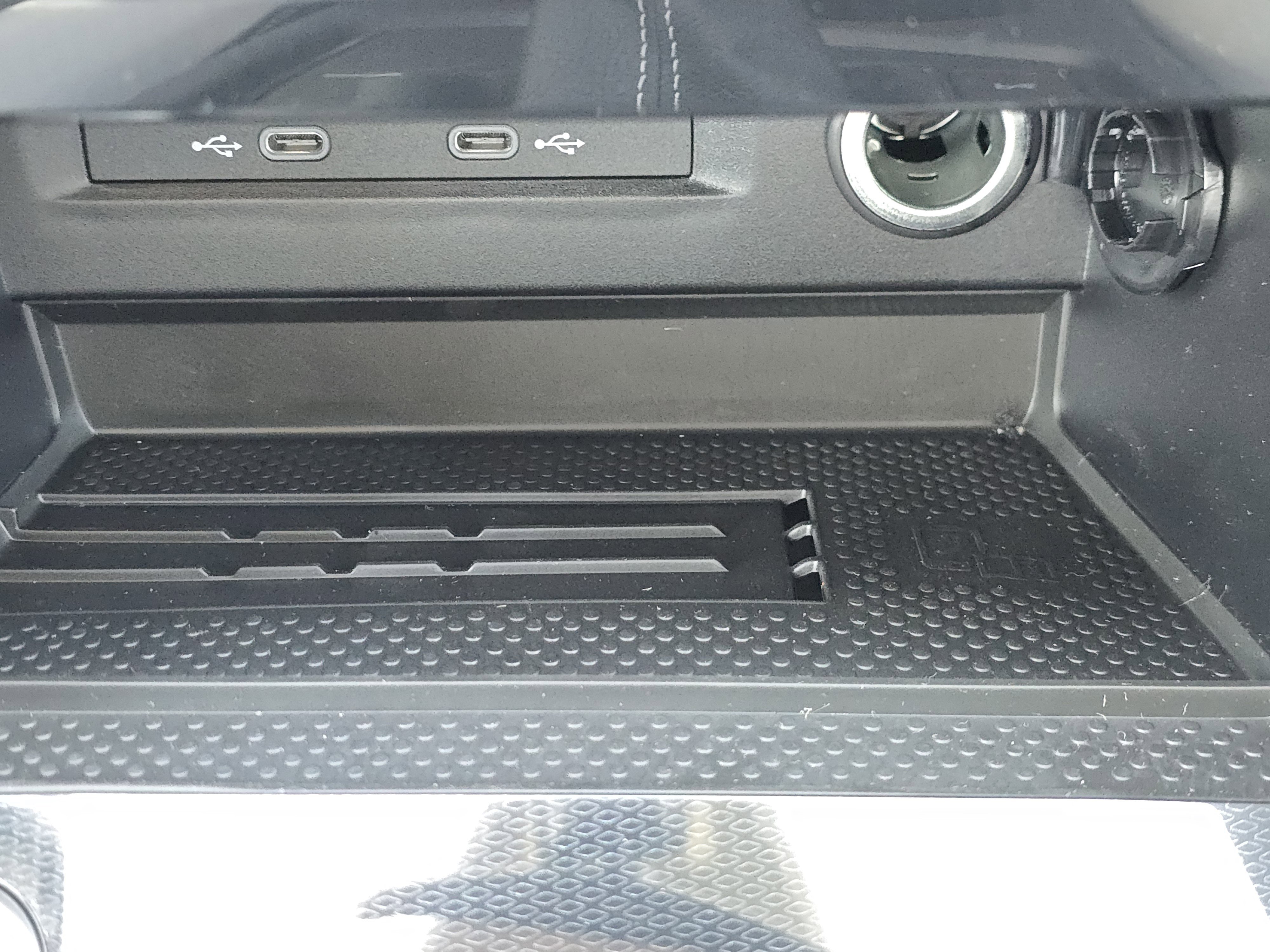 New 2026 Volkswagen Taos SE FWD image 13