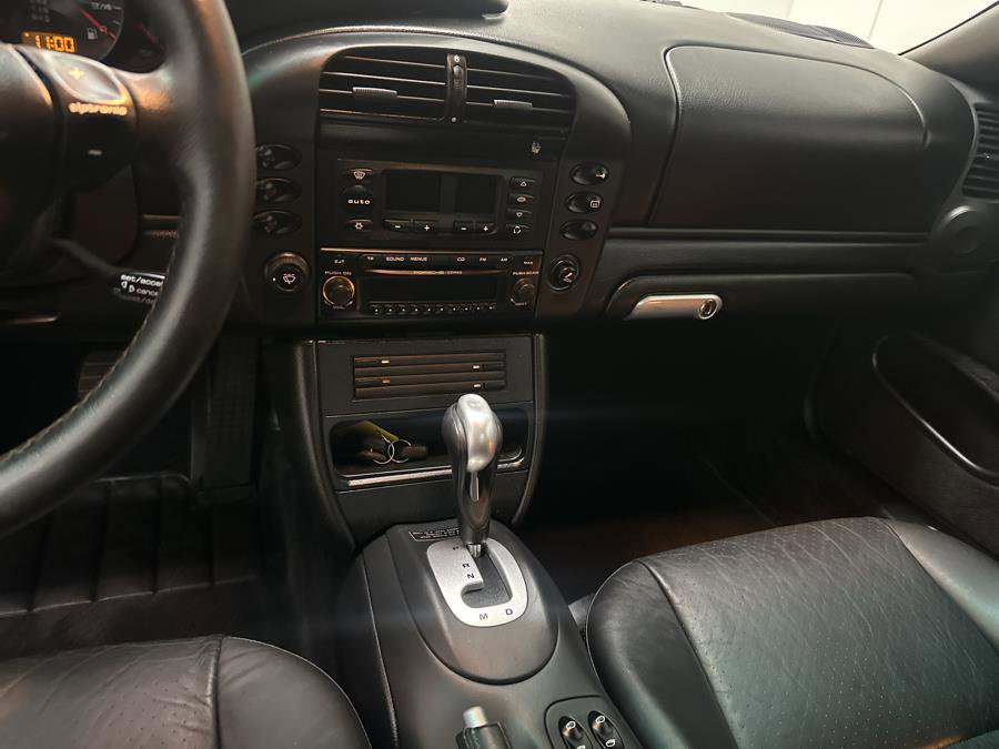 Used 2003 Porsche 911 Coupe image 10