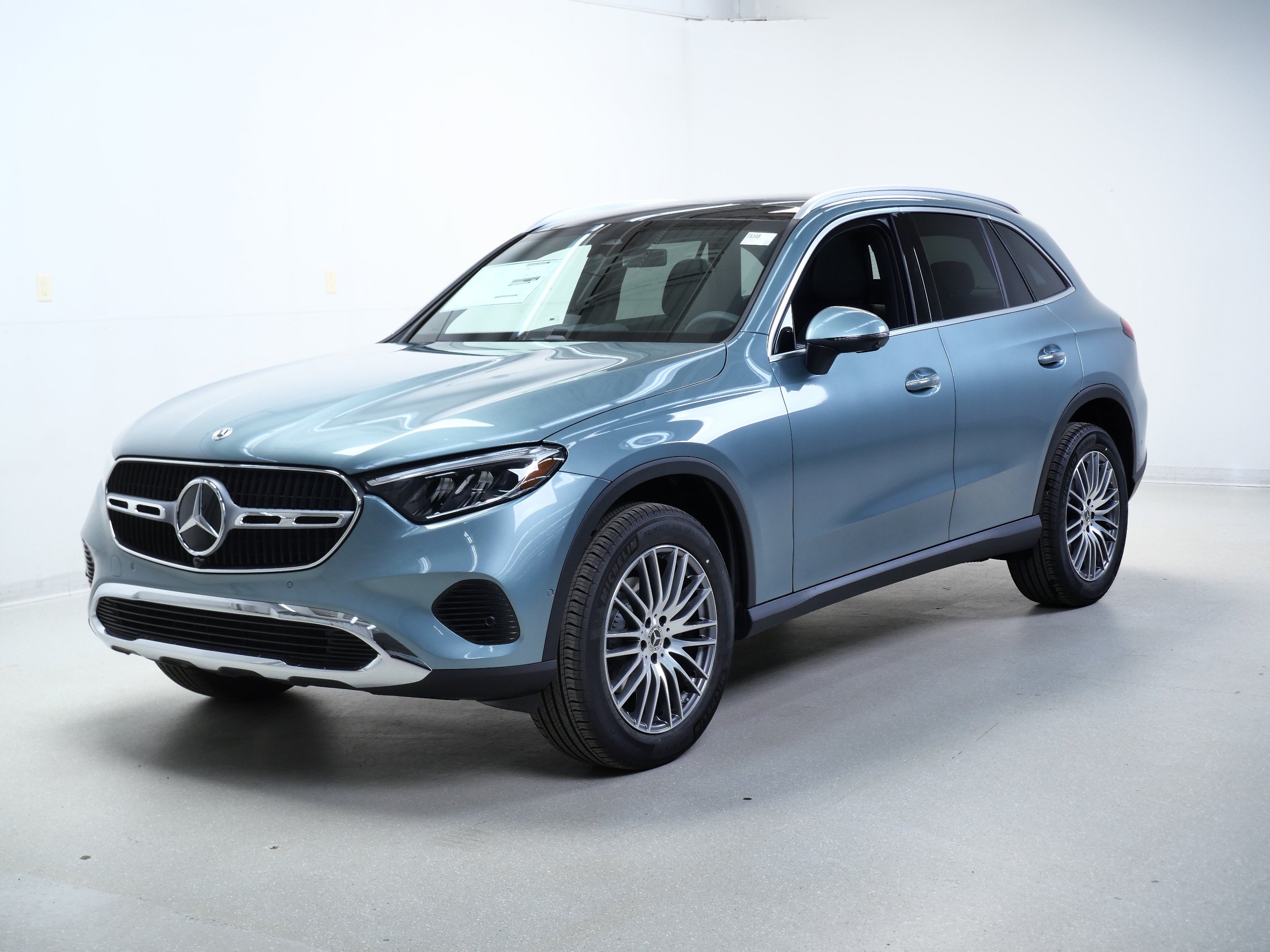 New 2026 Mercedes-Benz GLC 300 4MATIC image 4