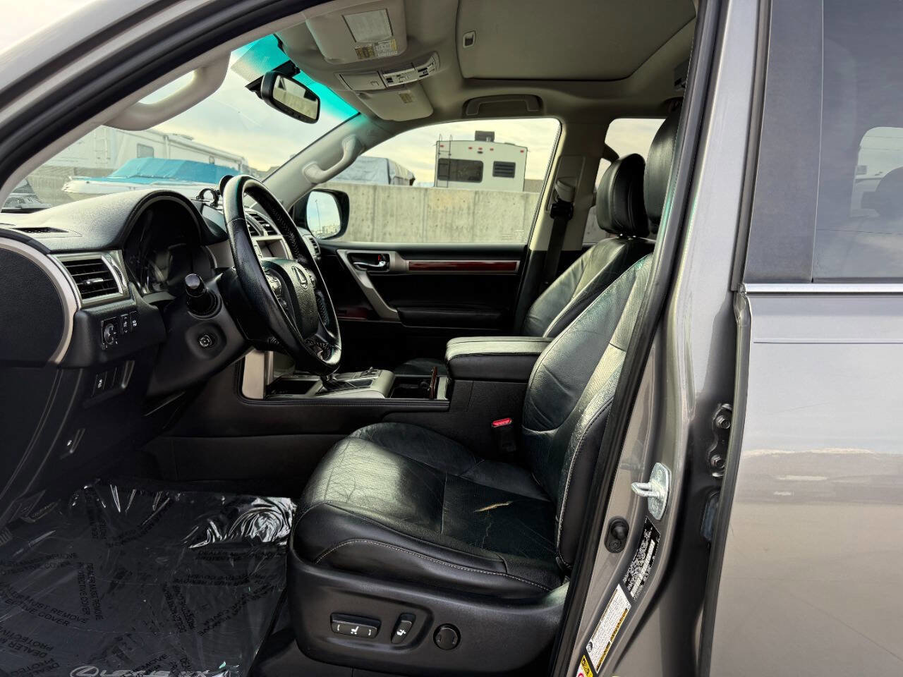 Used 2013 Lexus GX 460 image 16