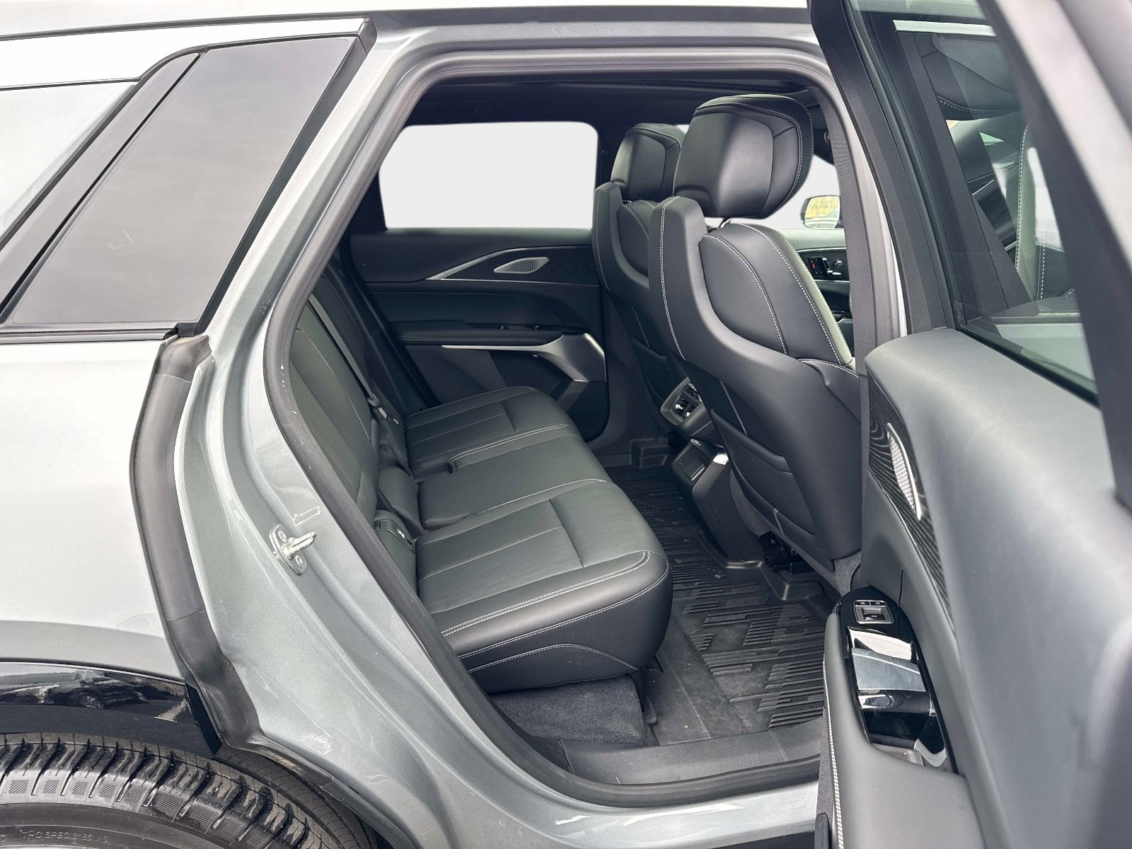 Certified 2024 Cadillac Lyriq Luxury w/ LPO, Floor Liner Package image 16