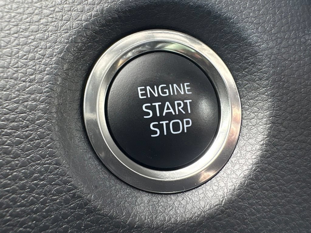 Used 2025 Toyota Corolla XSE FWD image 19