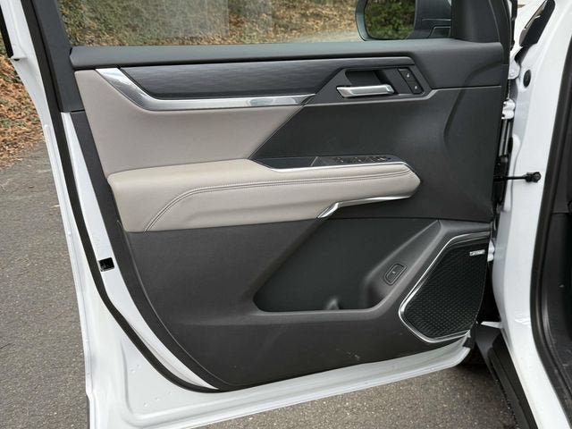New 2026 GMC Acadia Elevation w/ Elevation Premium Package AWD/4WD image 9