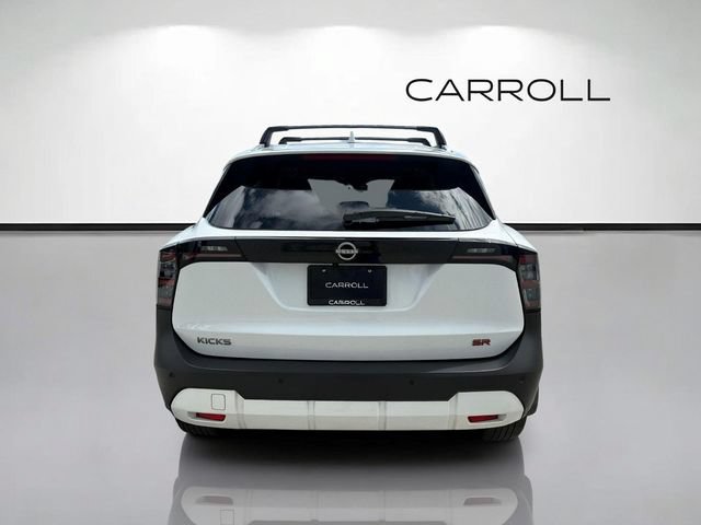 Used 2025 Nissan Kicks SR FWD image 4