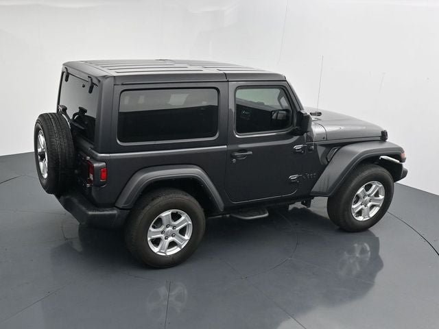 Used 2023 Jeep Wrangler Sport AWD/4WD image 32