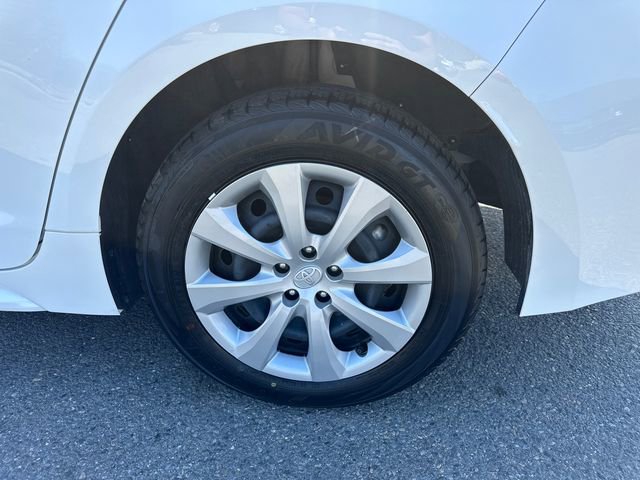Used 2026 Toyota Corolla LE image 14
