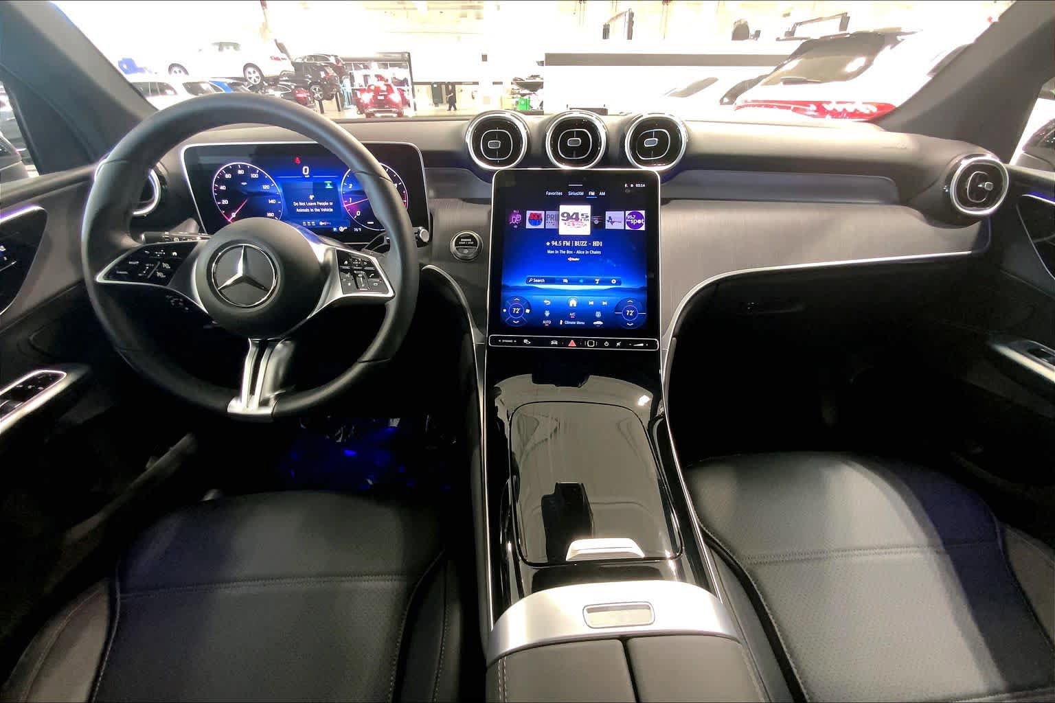 Used 2025 Mercedes-Benz GLC 300 image 14