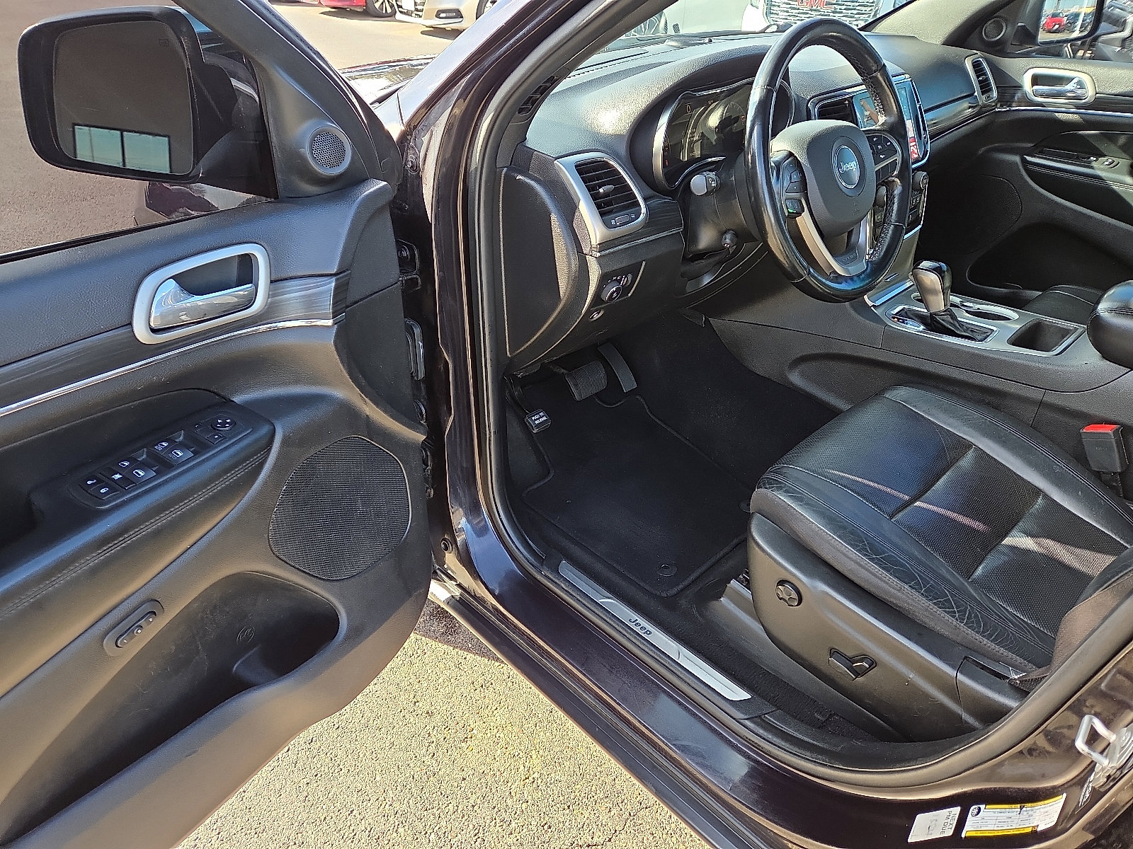 Used 2021 Jeep Grand Cherokee Limited w/ Luxury Group II image 10