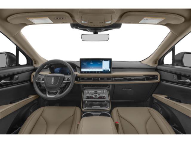 Used 2022 Lincoln Nautilus FWD w/ Premium Package image 8