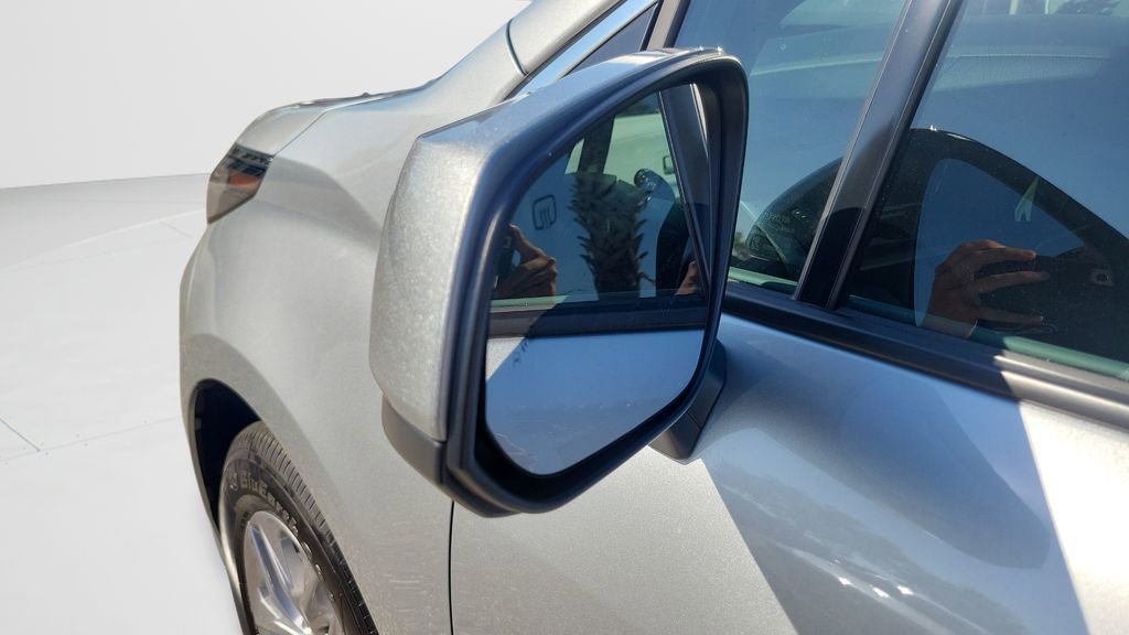 Certified 2025 Toyota Sienna XLE image 11