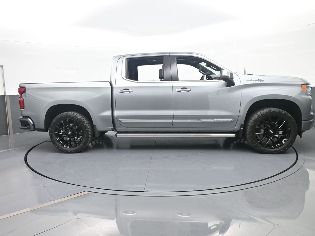 Used 2024 Chevrolet Silverado 1500 High Country w/ Technology Package image 7