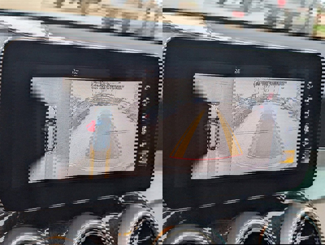 Used 2022 Mercedes-Benz GLC 300 w/ Premium Package Lite image 13