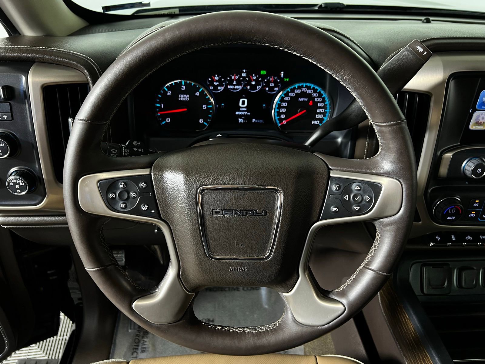 Used 2017 GMC Sierra 1500 Denali w/ Denali Ultimate Package AWD/4WD image 16