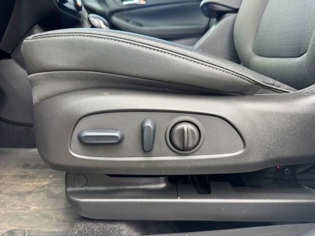 Used 2023 Buick Encore GX Preferred w/ Cold Weather Comfort Package image 27