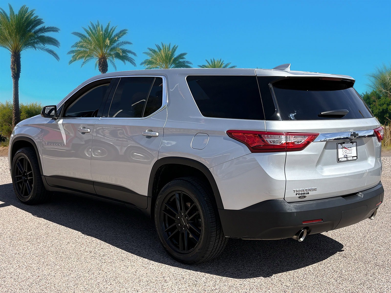 Used 2019 Chevrolet Traverse LS FWD image 3