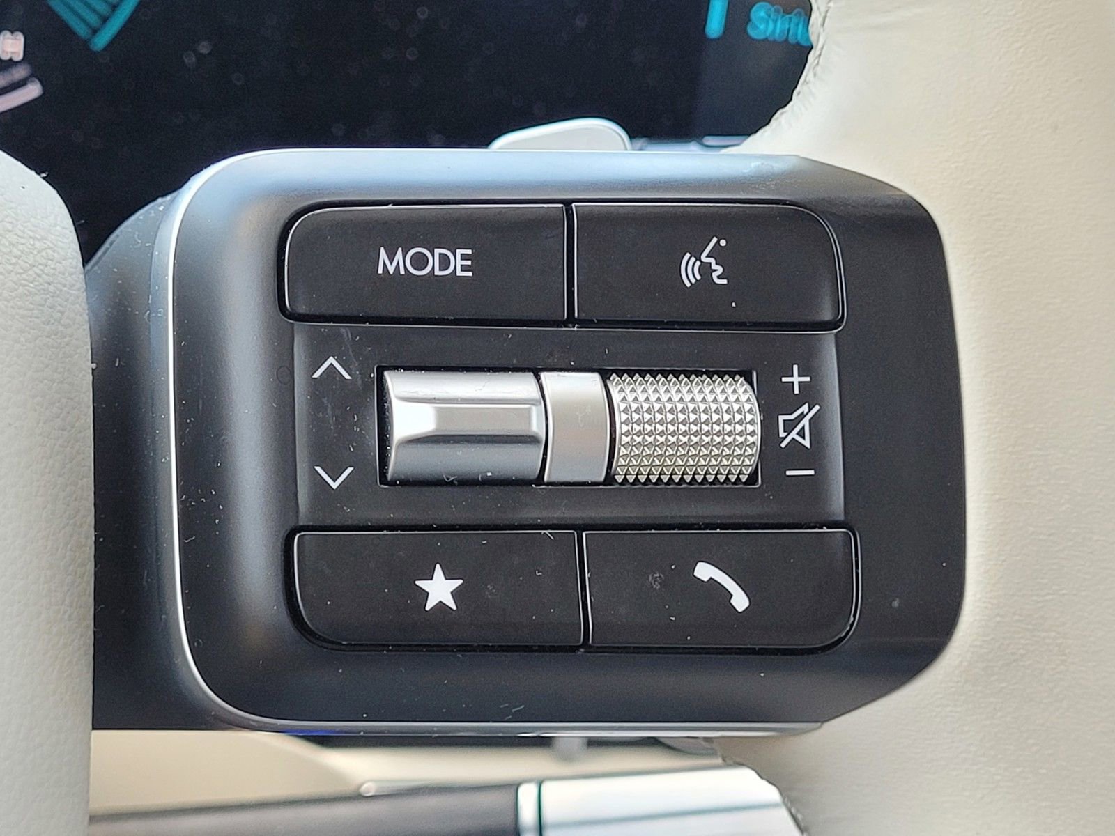 Certified 2026 Hyundai Santa Fe SE FWD image 30
