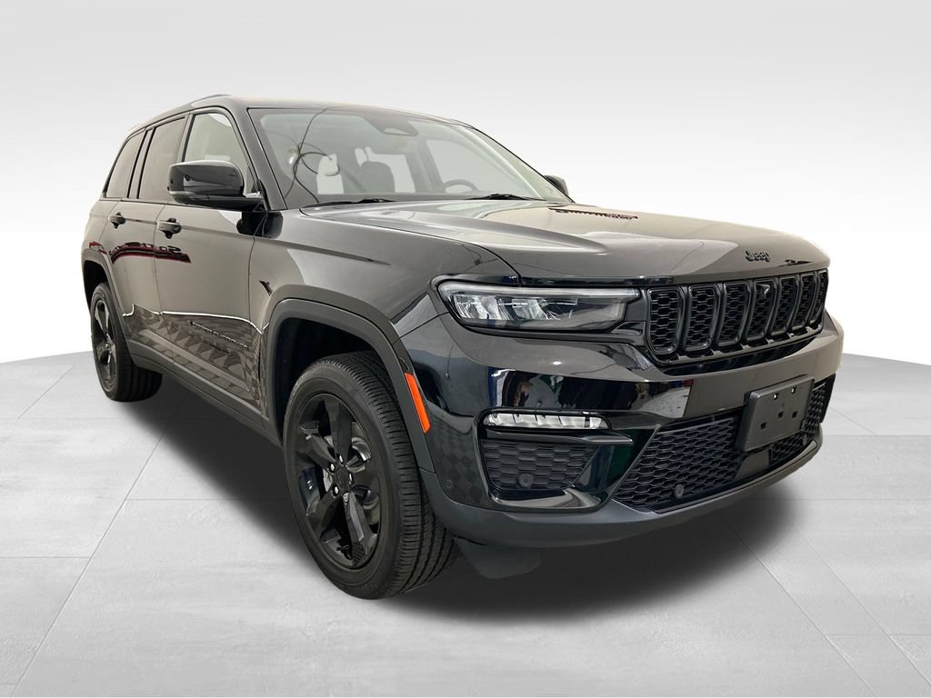 Used 2023 Jeep Grand Cherokee Limited w/ Luxury Tech Group II AWD/4WD image 7