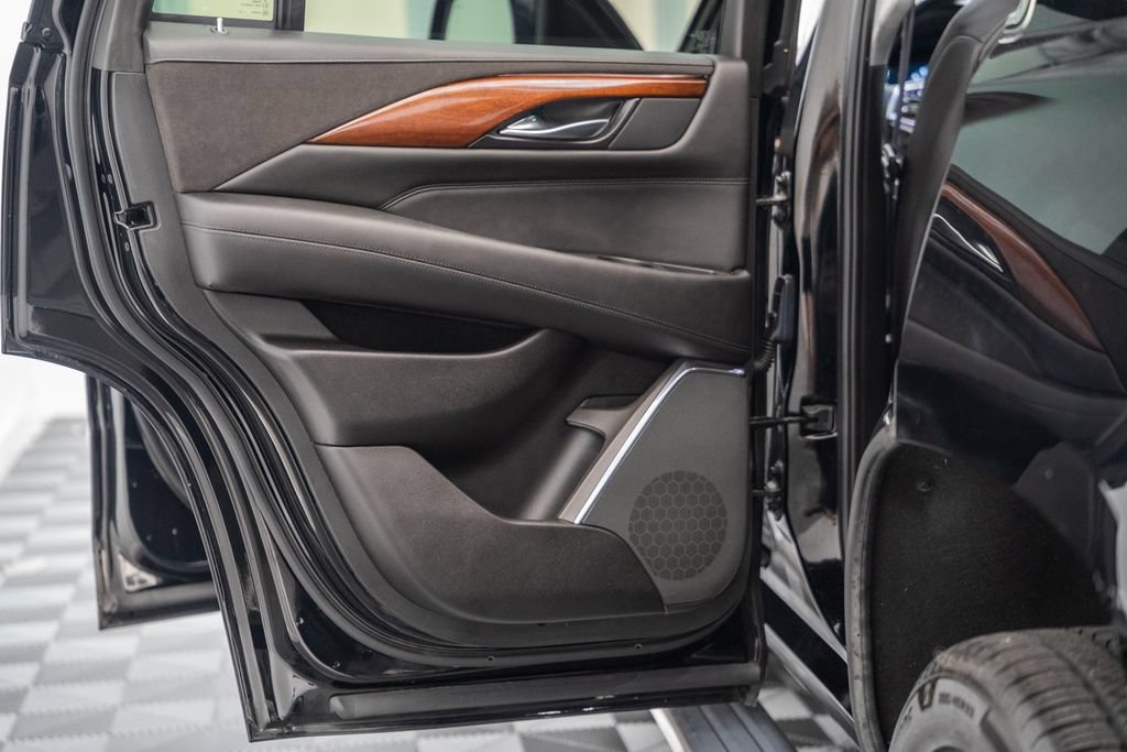 Used 2016 Cadillac Escalade Premium AWD/4WD image 41
