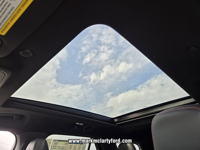 New 2026 Ford Explorer ST-Line w/ ST-Line Street Pack image 6